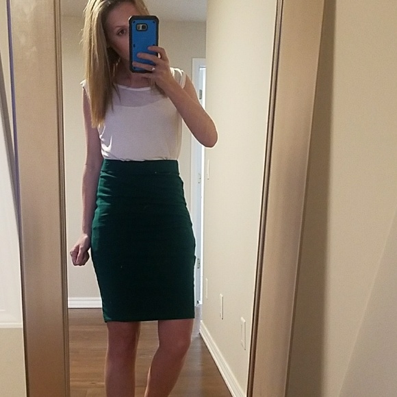 PIKO Boutique Tank Top/Muscle Tee - Picture 2 of 4